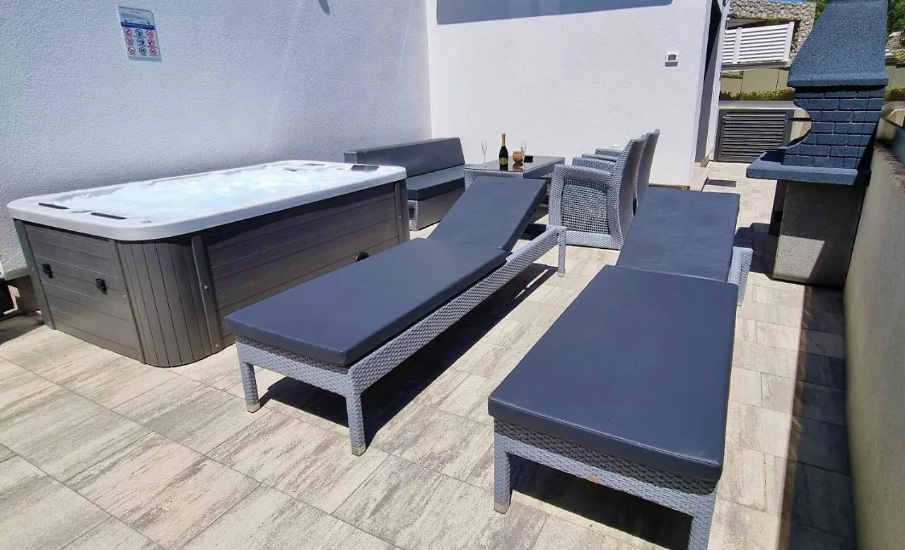 Bartol Luxury Apartments Krk Croatia, With Own Hot Tub - Whirlpool Krk Town 0*,