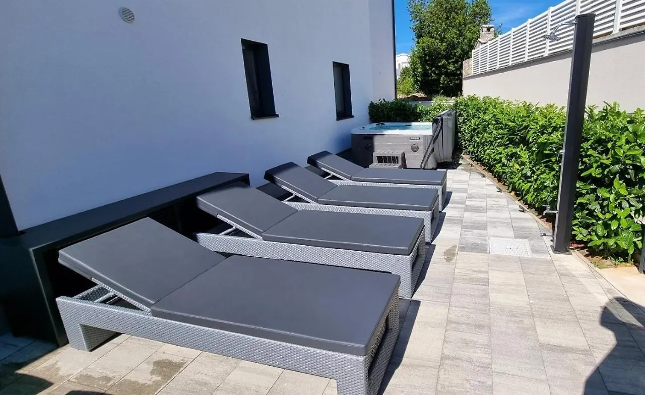 Bartol Luxury Apartments Krk Croatia, With Own Hot Tub - Whirlpool Krk Town