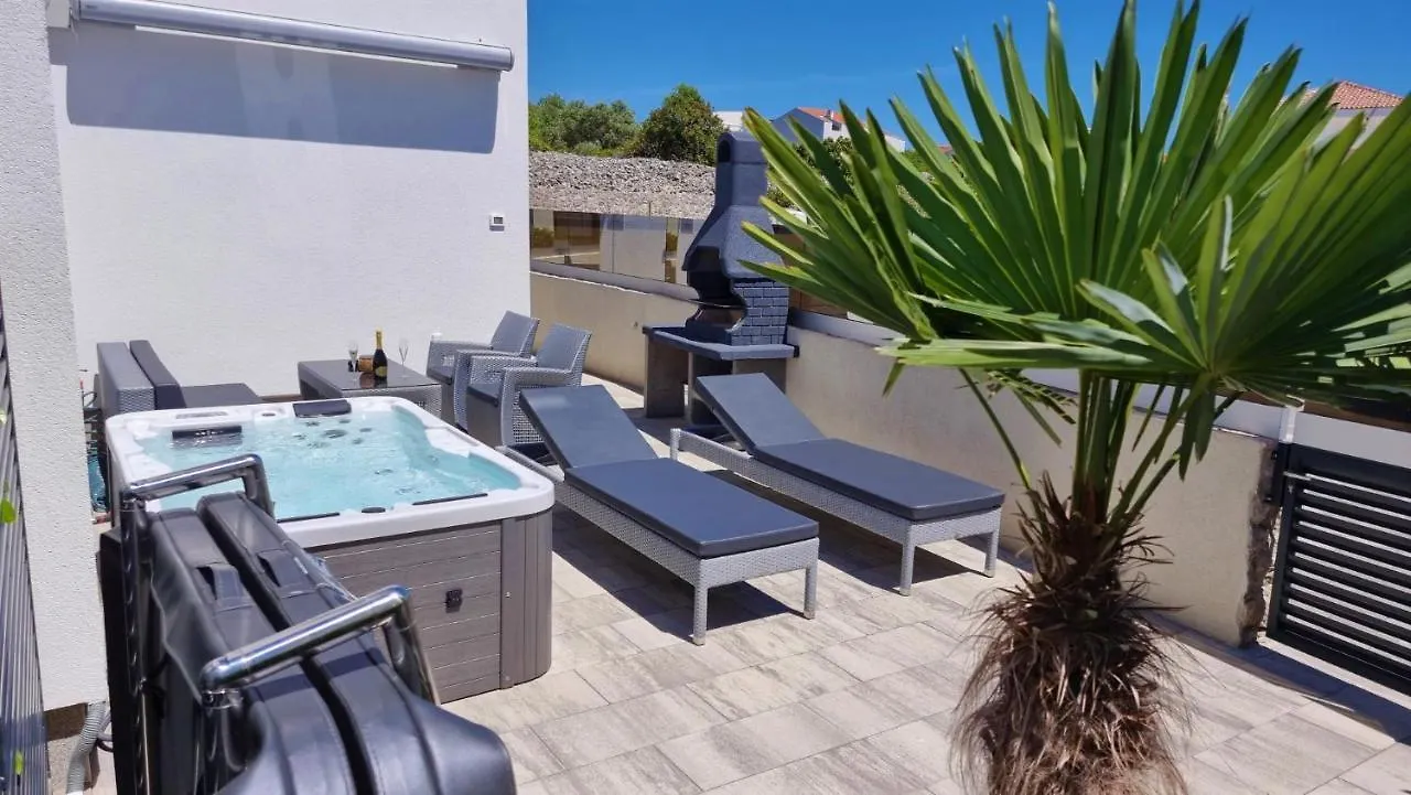 Bartol Luxury Apartments Krk Croatia, With Own Hot Tub - Whirlpool Krk Town 0*,  Kroatien